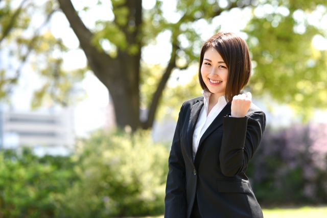 女性